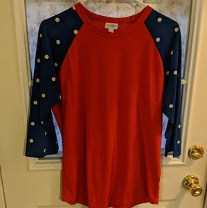 Large LuLaRoe Randy Tee